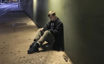 Rich Man Humiliates Boy Shining Shoes in Underpass